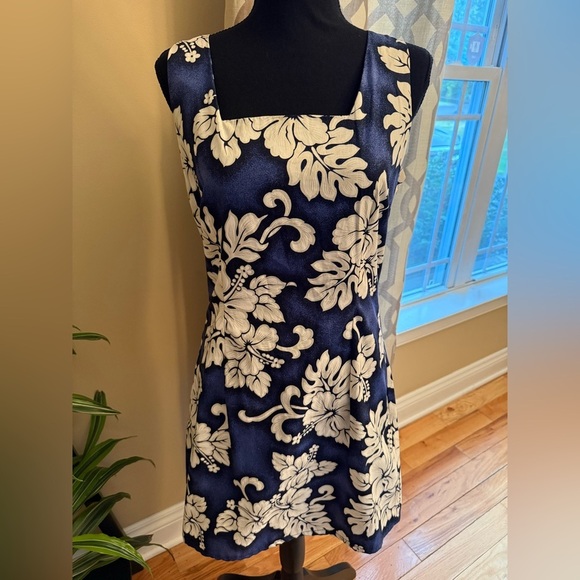 Royal Creations Women's Size Large Hawaiian Dress Blue Floral Hibiscus Beach - Picture 1 of 12